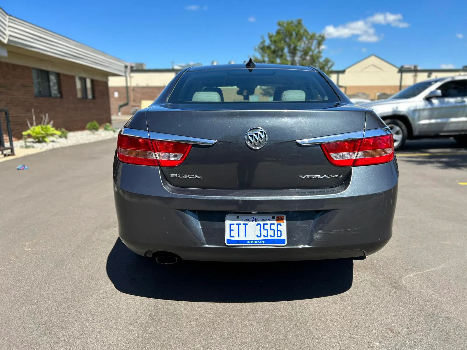 Buick Verano photo 4