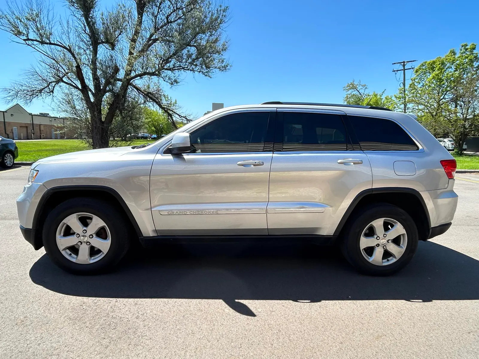 Chrysler Jeep Grand Cherokee photo 4