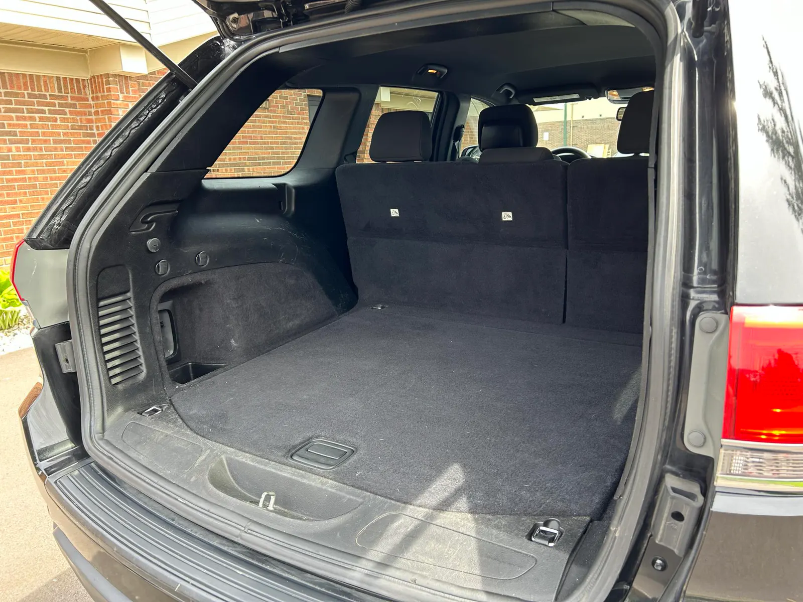 Chrysler Jeep Grand Cherokee photo 8