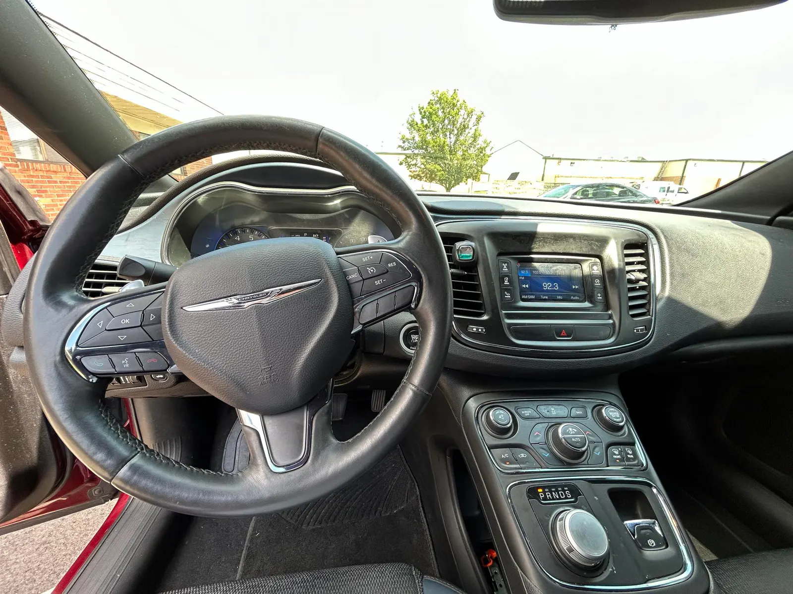 Chrysler 200 photo 5