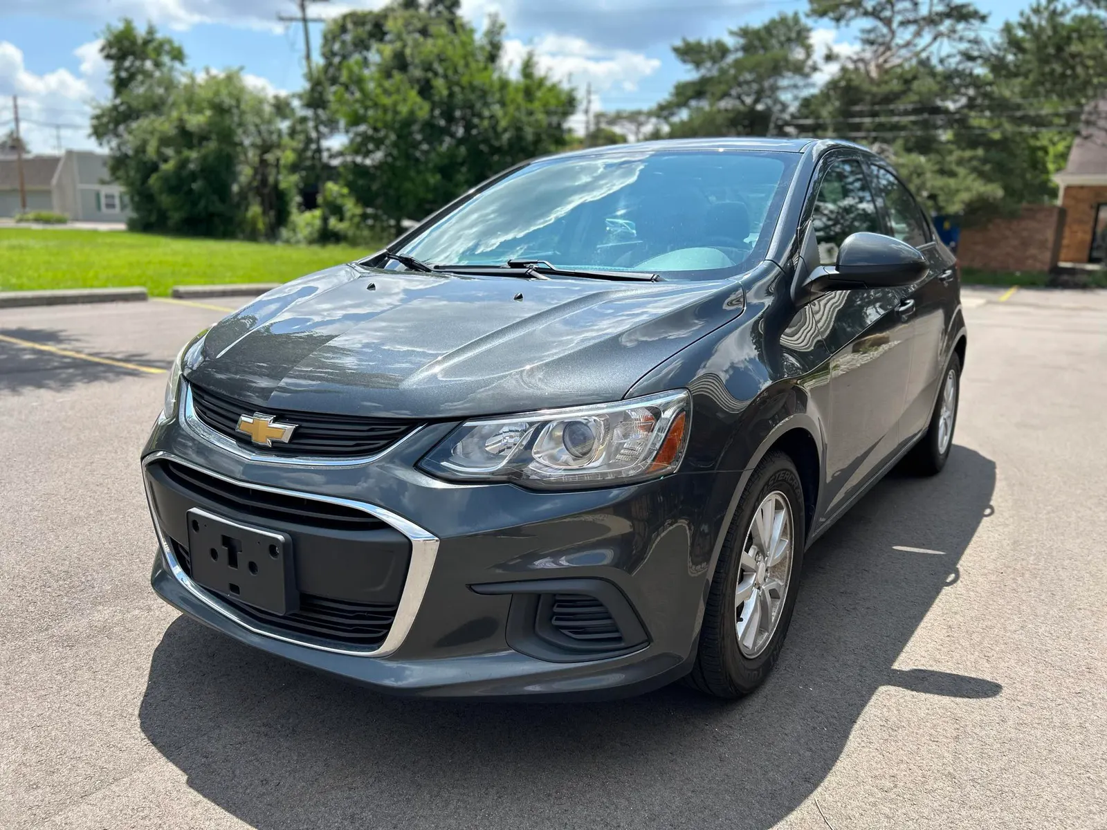 Chevrolet Sonic photo 2