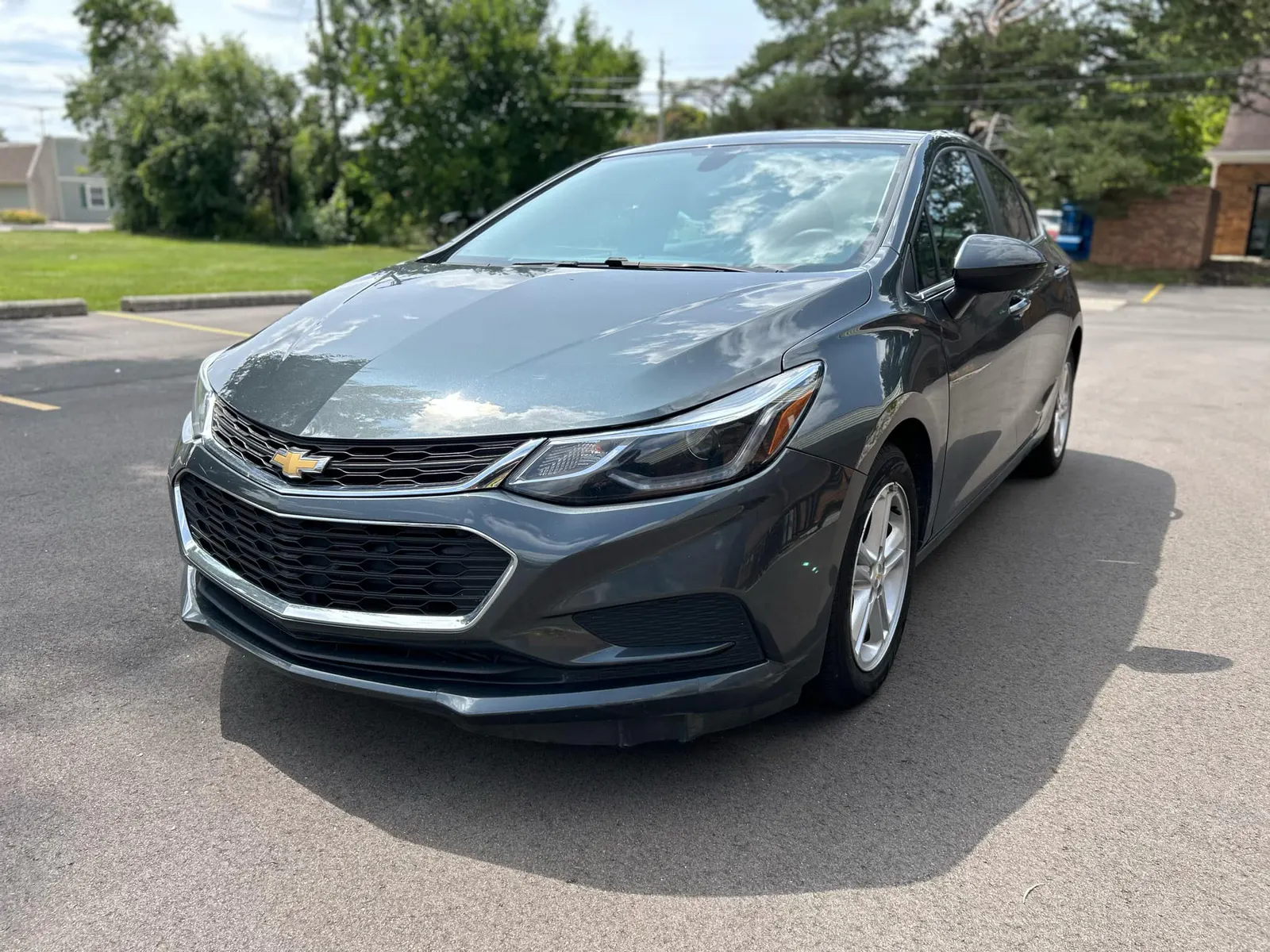 Chevrolet Cruze photo 2