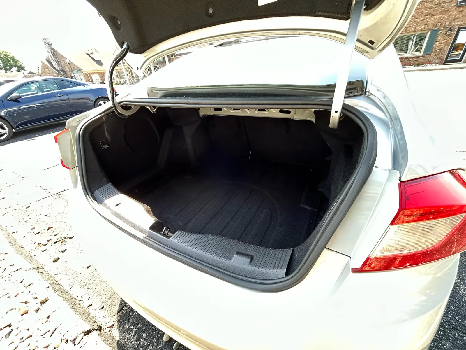 Chevrolet Cruze photo 8