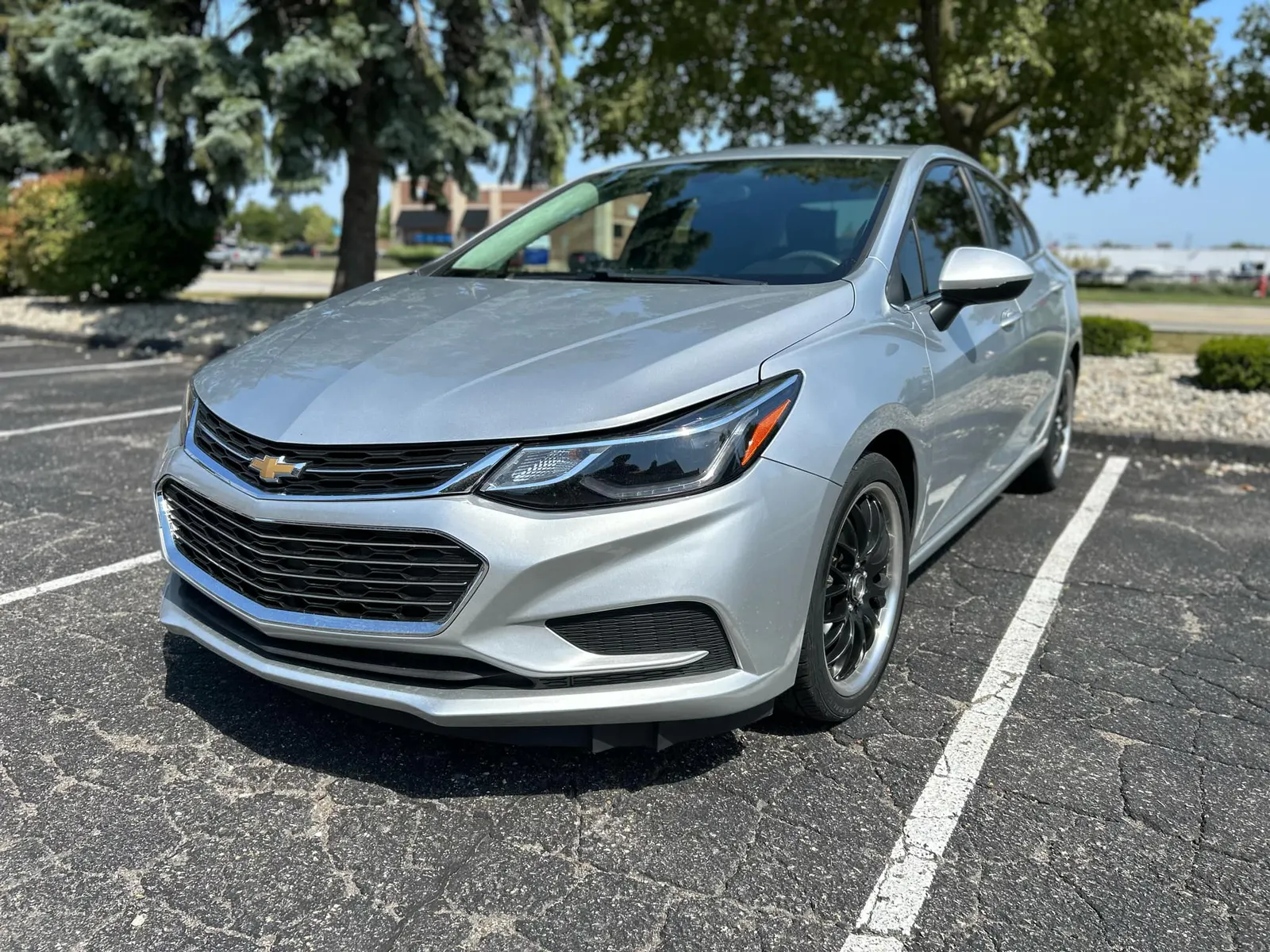 Chevrolet Cruze photo 2