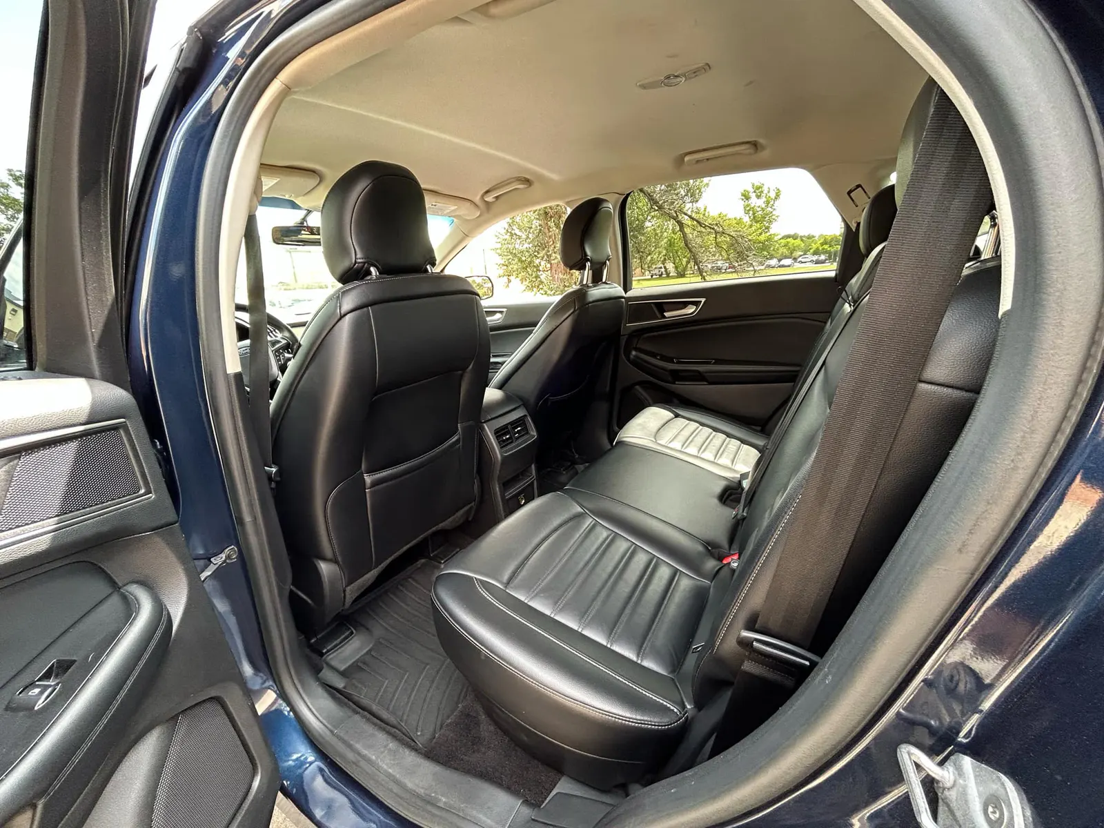 Ford Edge photo 7