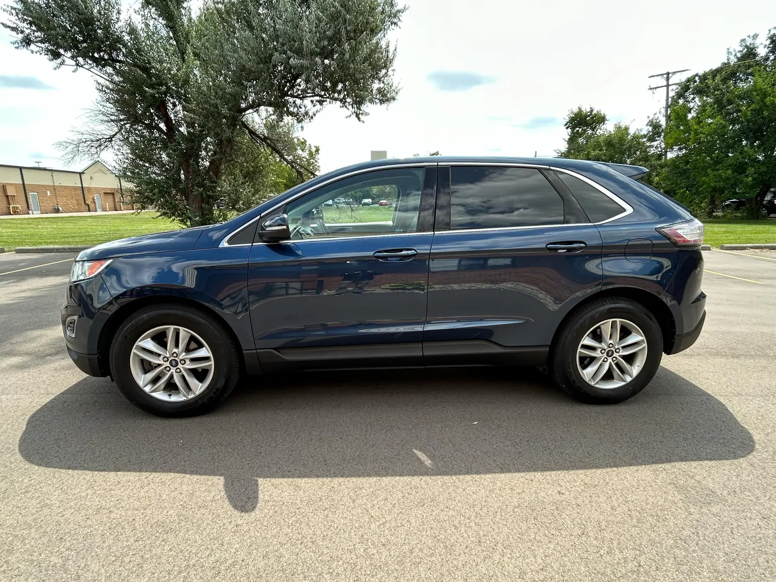 Ford Edge photo 3