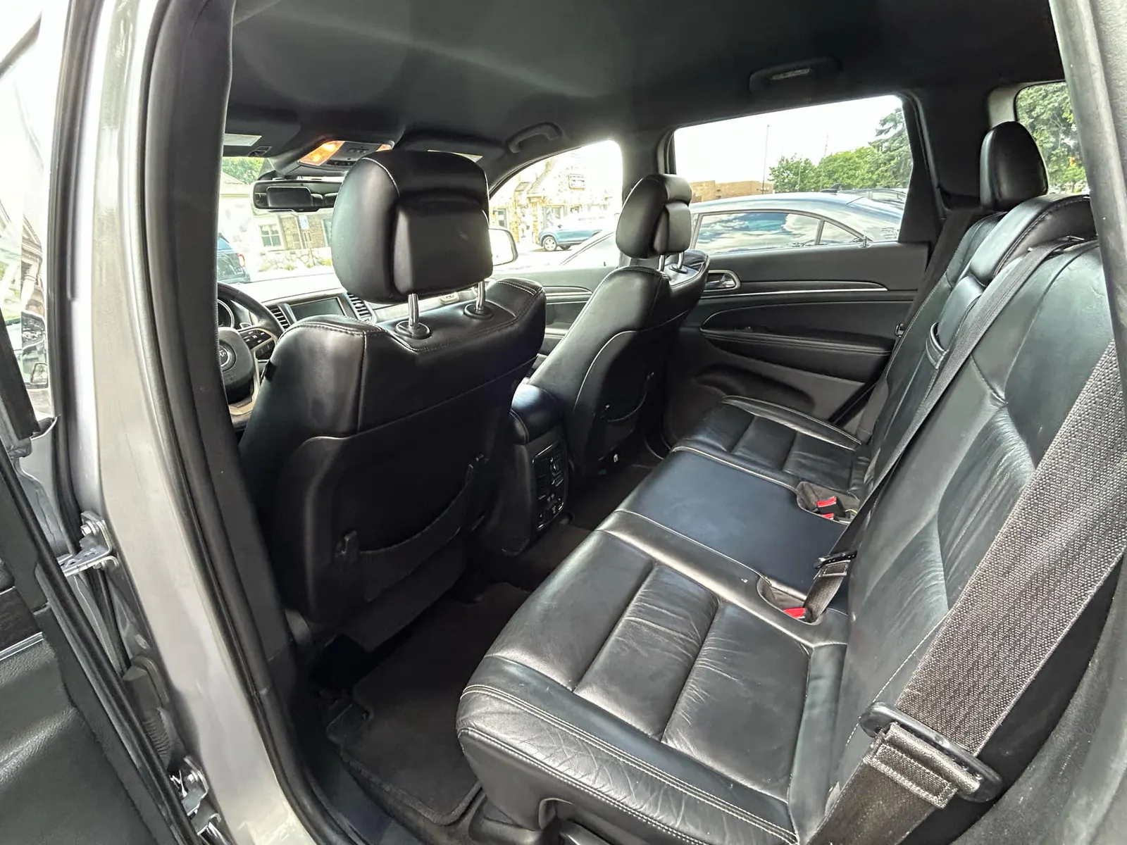 Chrysler Jeep Grand Cherokee photo 7