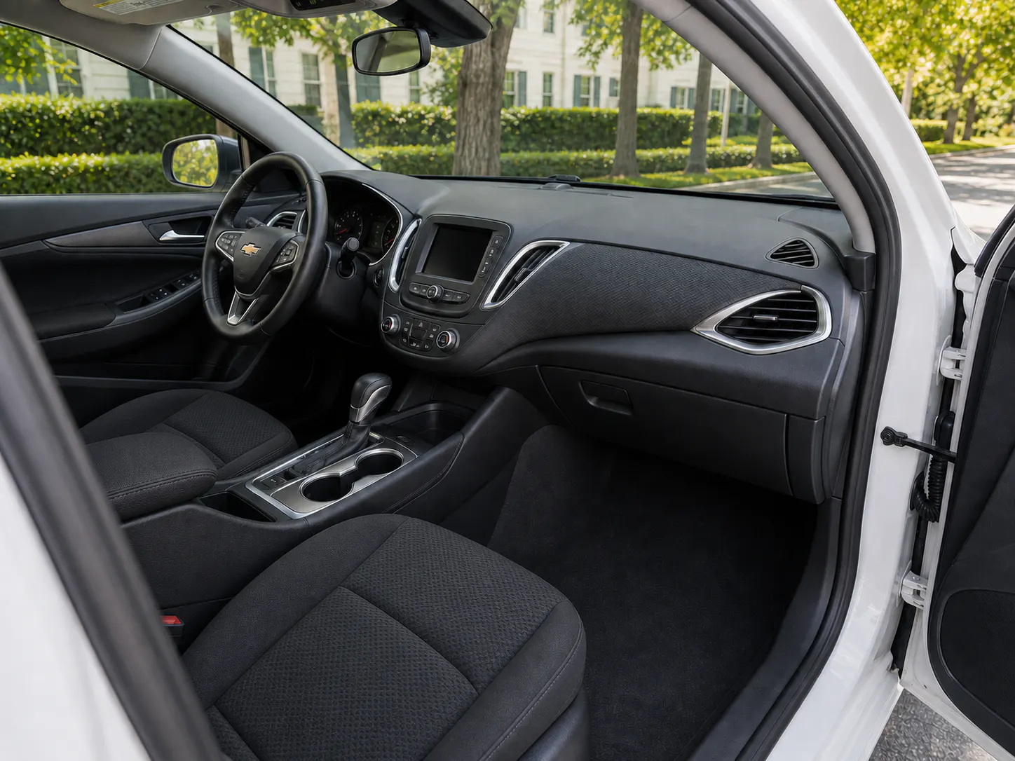 Chevrolet Malibu photo 3